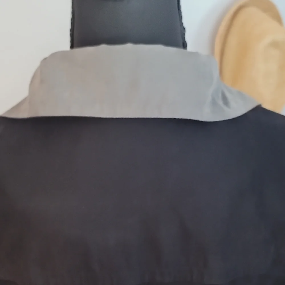 Jones New York Black Trench Coat with Belt - Picture 10 of 14